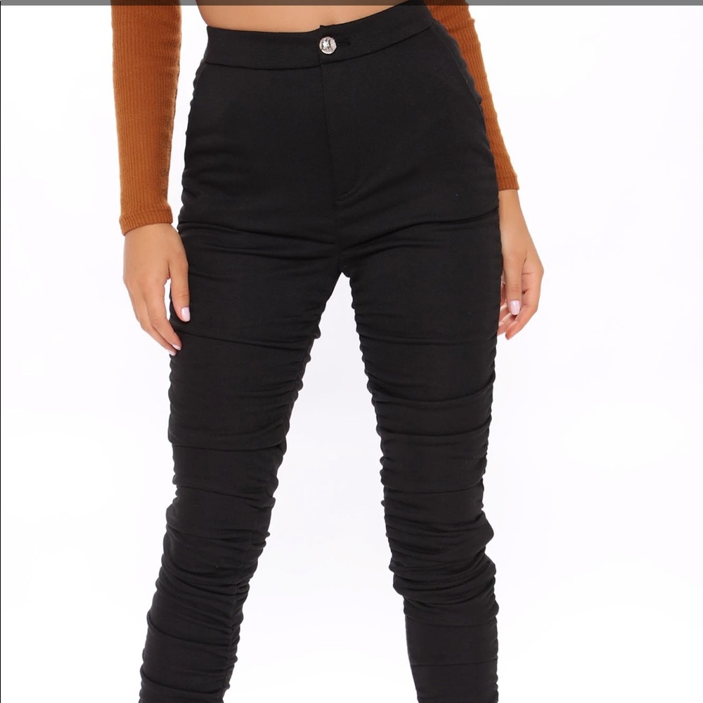 Fashion Nova Ruched Pant In Black